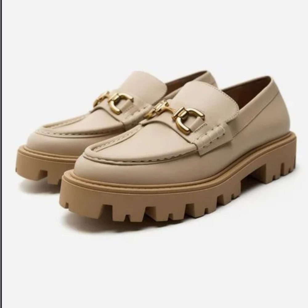 New in box Zara loafers